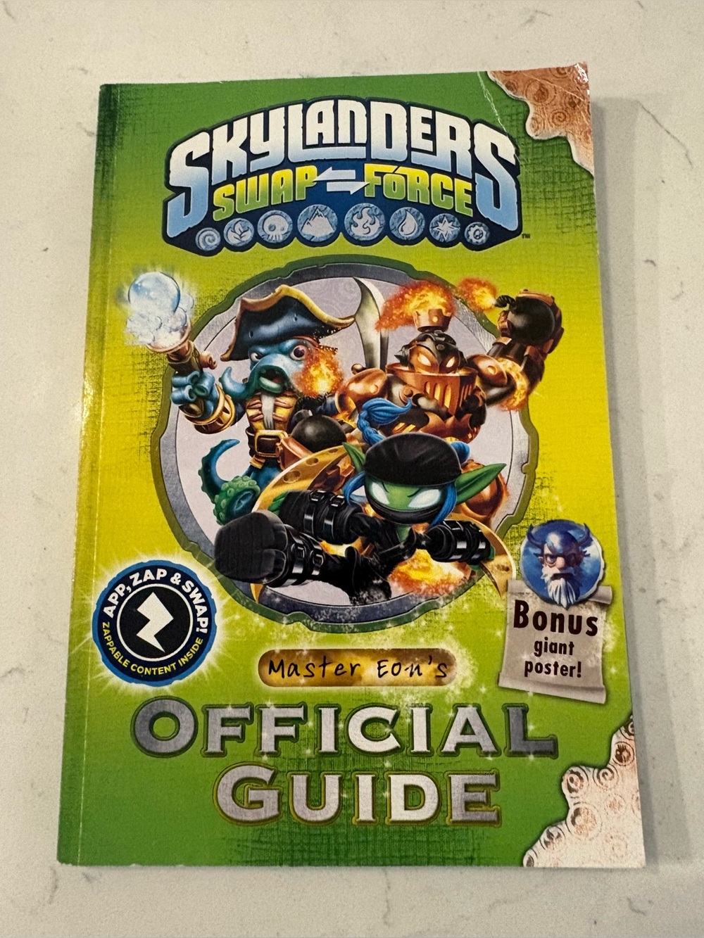 Skylanders Swap Force Master Eon's Official Guide Book - Paperback (No
Poster)